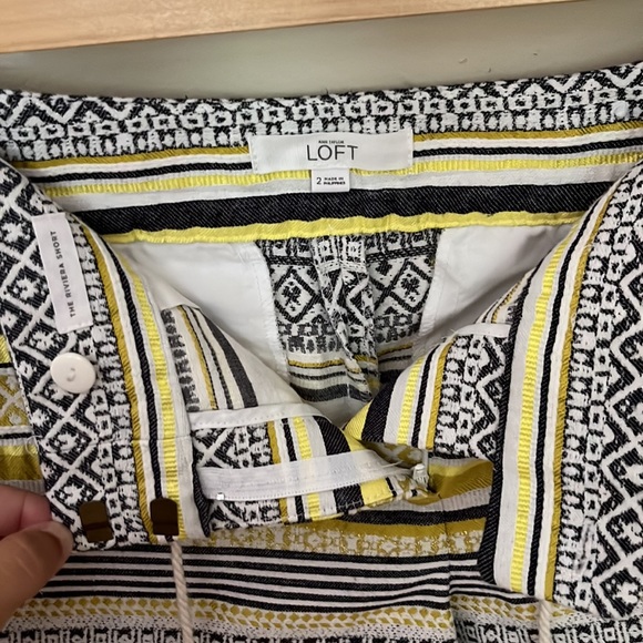 Ann Taylor Loft The Riviera Short Size 2 - Picture 4 of 6